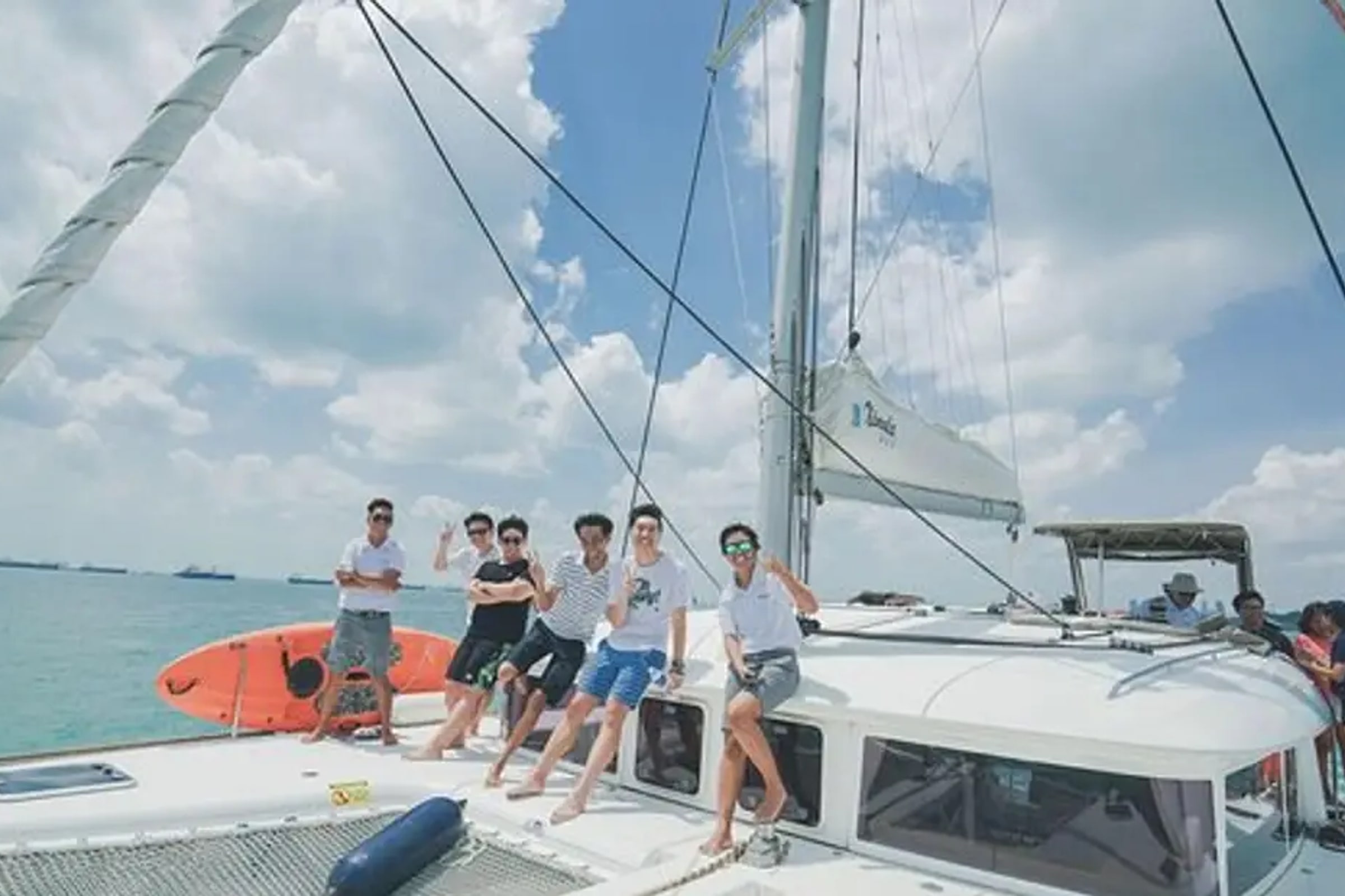 Singapore Sunset Cruise On A Luxury Catamaran